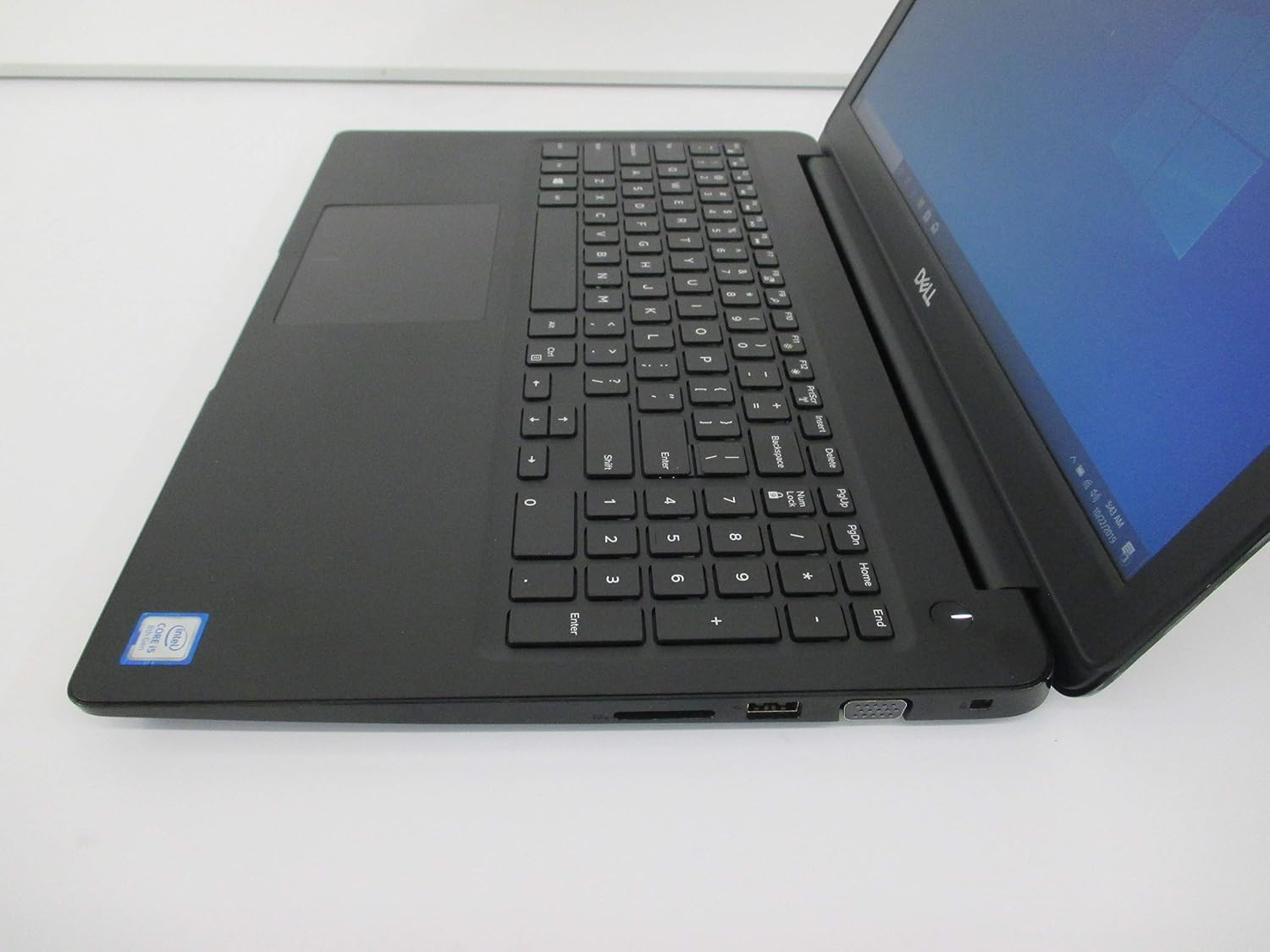 Dell Latitude 3000 3500 15.6' Notebook - 1920 X 1080 - Core i5 I5-8265U - 8GB RAM - 256GB SSD (Renewed)